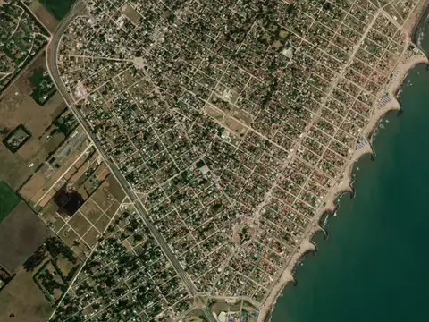 Admunsen y Santa Fe (Barrio Santa Elena)