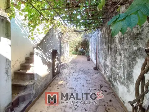Venta Casa Lote Propio 4 Ambientes a refaccionar 9 x 27 m