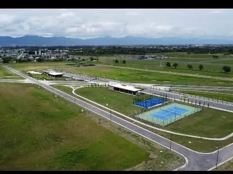 Terreno en Venta en Countries y Barrios Cerrados en San Lorenzo, USD 110.000