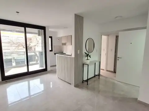 Av Bat De Ayacucho 1800