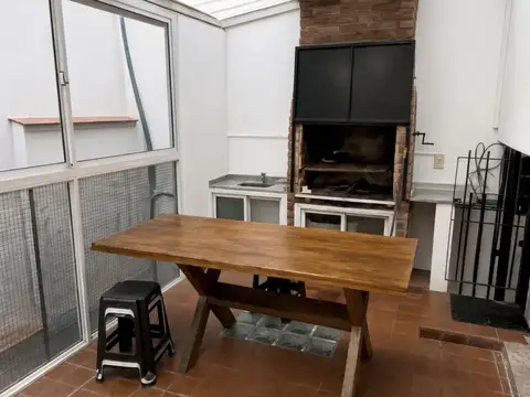 Juncal 2900, Piso pb