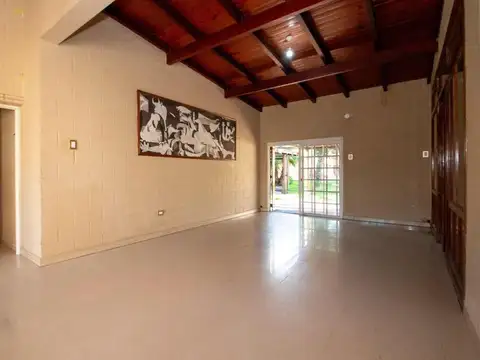 Casa en Alquiler de 3 dormitorios