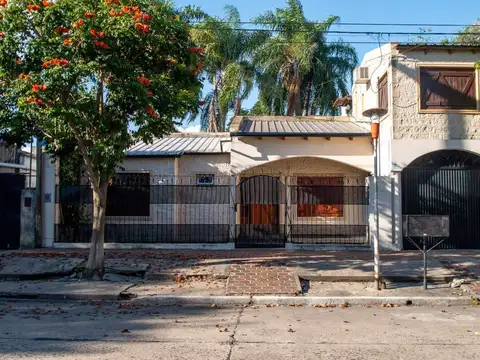 Casa en alquiler Barrio Sarmiento