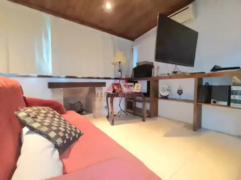 Depto Tipo Casa en Venta 25 años
