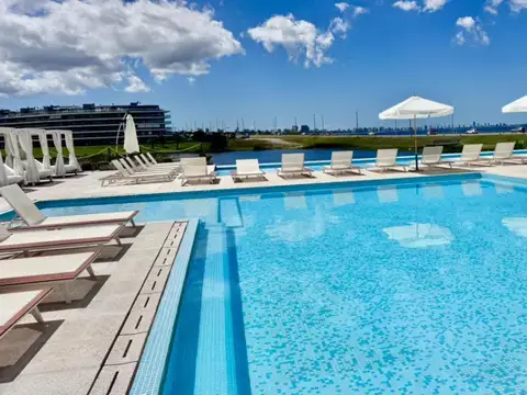Apartamento en venta c/ cochera en Playa Mansa