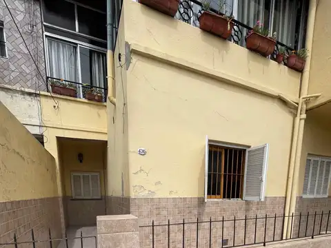 ALQUILER PH 3 AMBIENTES PLANTA BAJA. LA TABLADA