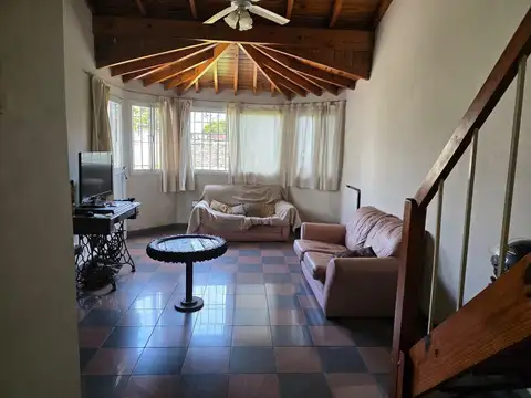 Casa en Venta con 1 cochera