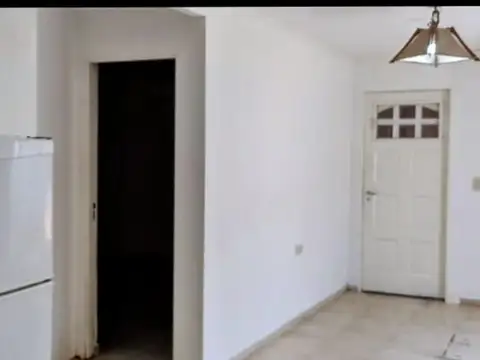 Casa en Alquiler en La Plata, $ 650.000