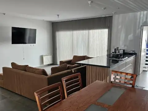 Alquiler amoblado, duplex 3 dorm, lomas de manantiales