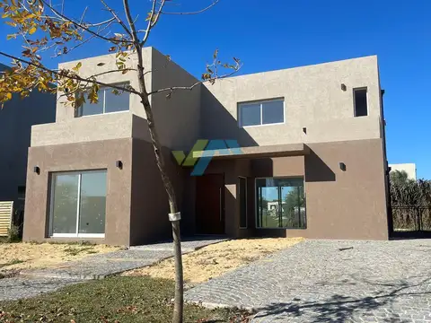 Casa  en Venta en Santa Lucía, Pilar del Este, Pilar