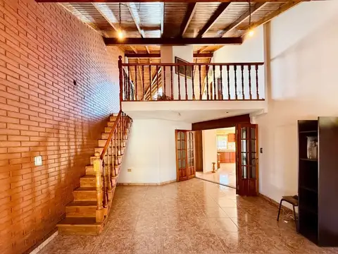 Depto Tipo Casa en Venta en Lanus Oeste, USD 109.000
