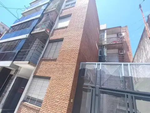 Rodriguez al 900. Bajas expensas.