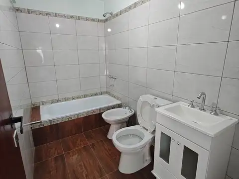 Depto Tipo Casa en Venta con 1 cochera