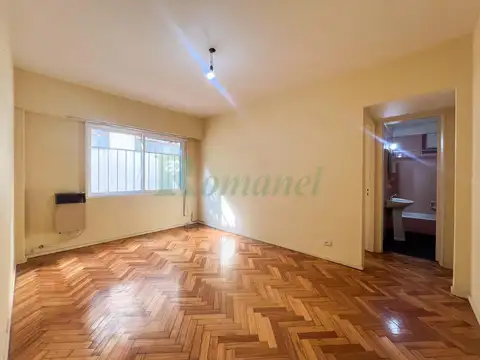 Mahatma Gandhi 600, Piso 1