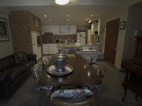 EDIFICIO EN VENTA DE 6 DEPARTAMENTOS EN BLOCK