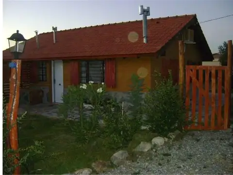 Casa 6 ambientes con 5 baños