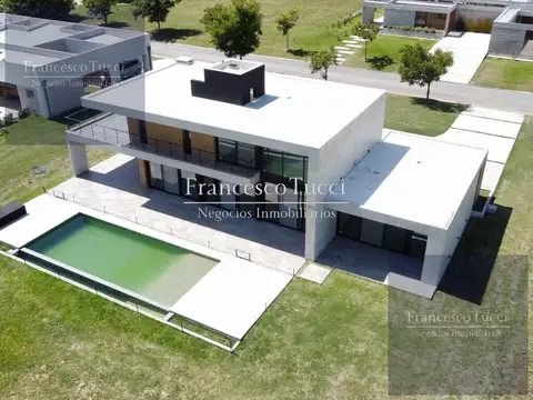 Casa en Alquiler de 3 dormitorios