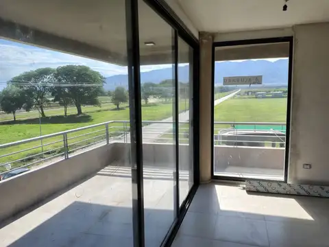 Avenida Vicente Lucci 100, Piso 2