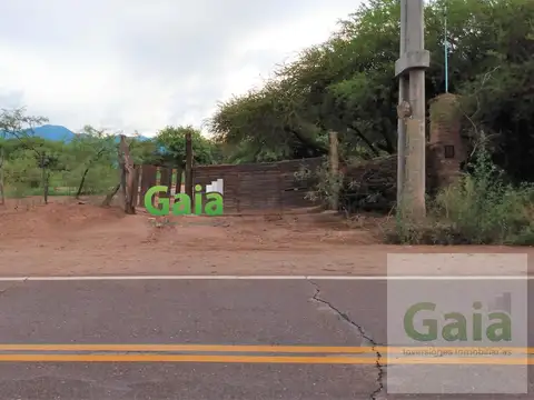 Casa 2 ambientes con 1 baño