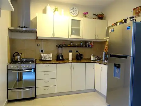 Duplex 4 amb c/ cochera, jardin y SUM  - Villa Martelli