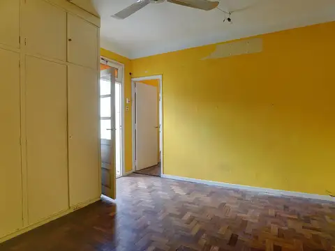 Depto Tipo Casa en Venta en Flores, USD 85.000