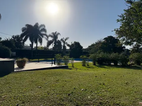 Terreno en venta en el Country del Pilar