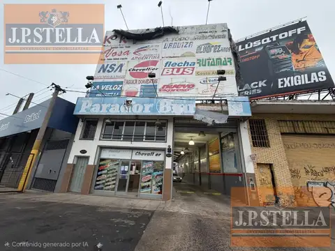 Galpón y Local de Losa y Techo de chapa 654 m² s/ Avenida con frente a 2 calles - San Justo
