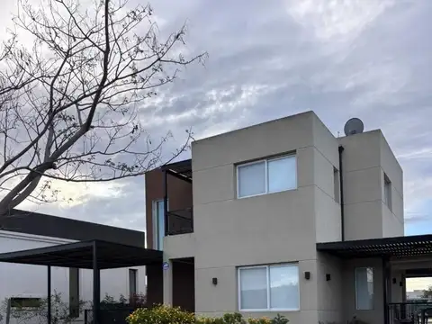 VENTA CASA EN SAN RAMON - PILAR DEL ESTE