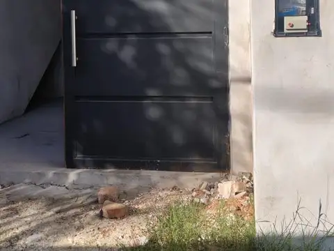 GALPÒN EN ALQUILER EN LOMAS DE ZAMORA