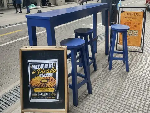 Excelente Cafeteria en la zona de San Nicolas.