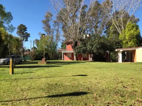 Quinta en venta - 4 Dormitorios 2 Baños - 1.880Mts2 - Ezeiza