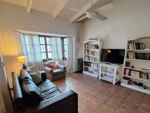 Casa en Venta en Quilmes, USD 140.000