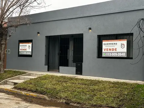 CASA DE 3 AMBIENTES, EN MARTINEZ EN ZONA RESIDENCIAL.