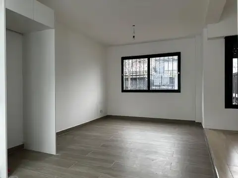 CASA A ESTRENAR EN MARTÍNEZ · LOTE PROPIO · 2 DORMITORIOS