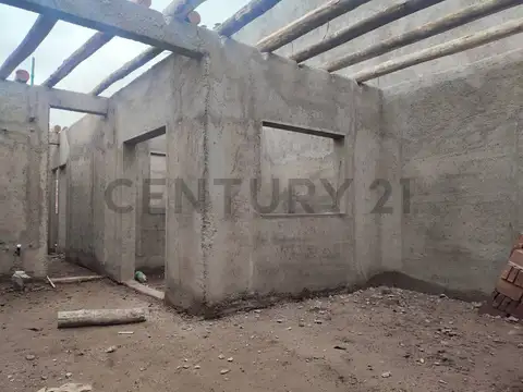 Casa 3 ambientes con 1 baño