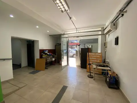 Oficina 7 ambientes con 3 baños