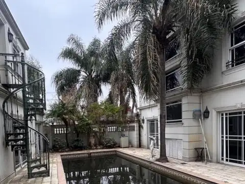 Casa en Venta de 5 dormitorios