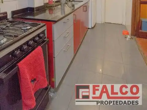 Depto Tipo Casa en Alquiler 42 años