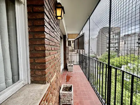 Departamento 5 ambientes con 3 baños