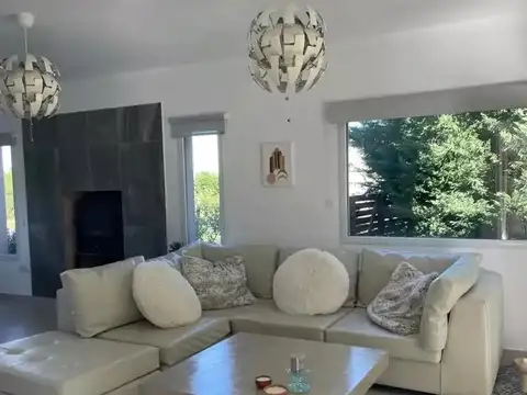 Casa en Venta en El Canton - Norte, USD 329.000