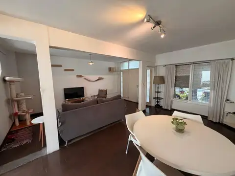 Depto Tipo Casa en Venta de 4 ambientes