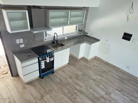 Casa 4 ambientes con 3 baños