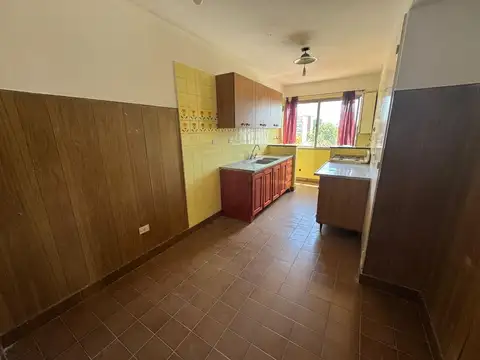 Departamento en Alquiler en Zarate, $ 650.000