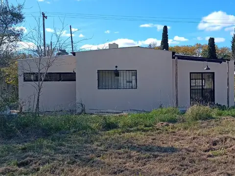 Casa en Alquiler en Villa Elisa, $ 460.000
