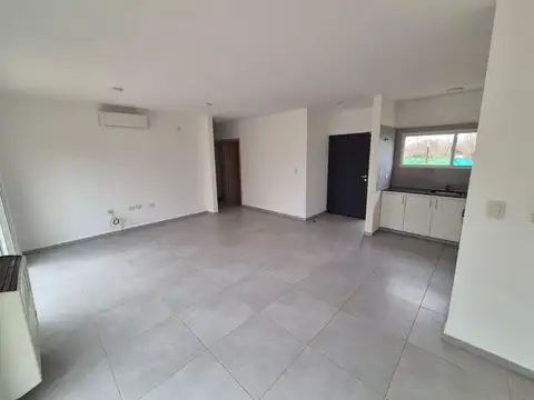 Casa en Venta en General Roca, USD 130.000