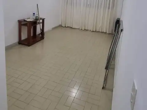 Departamento en venta - 1 Dormitorio 1 Baño 1 Cochera - 50mts2 - Necochea