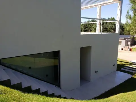 Casa en Venta en Barrio Cerrado Costa Esmeralda, USD 250.000