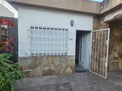 Casa 2 dormitorios Barrio Belgrano