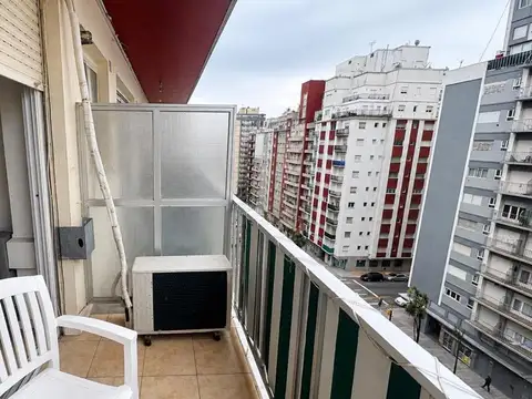 Colon 1400, Piso 7