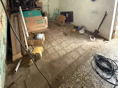 CASA  AMB A RECICLAR LOTE PROPIO
